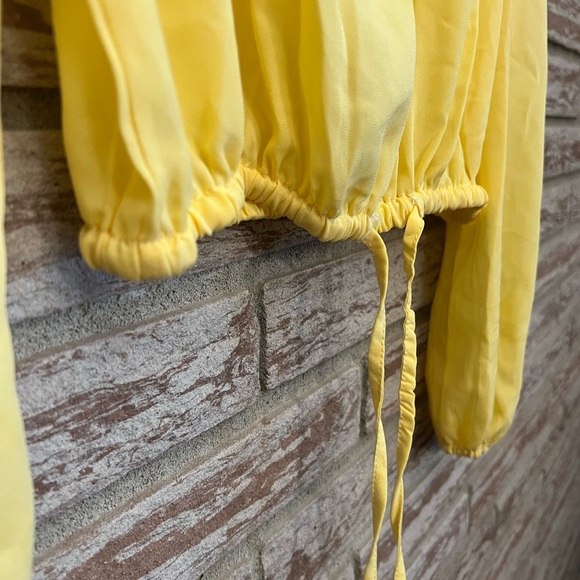 Streetwear Society Pastel Yellow Off the Shoulder Top - Picture 5 of 9